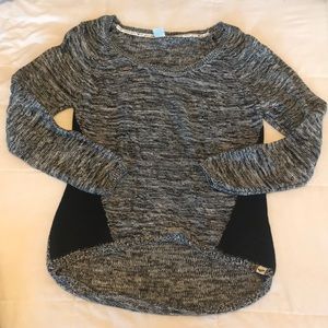 colorblock grey sweater